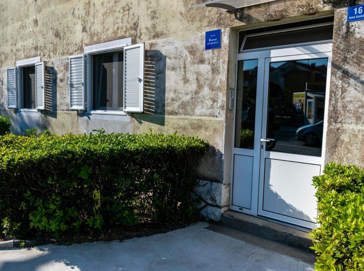Apartman Tina Metkovic Bagian luar foto
