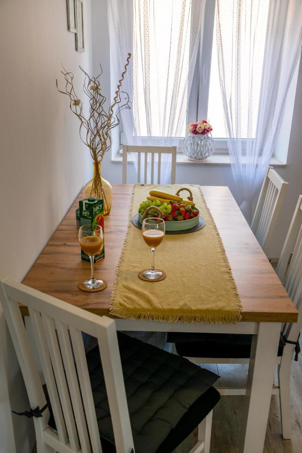 Apartman Tina Metkovic Bagian luar foto